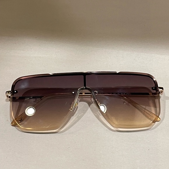 Sofia Vergara x Foster Grant Gold Sunglasses FSV 23 161 XL GL 100% UV Protection